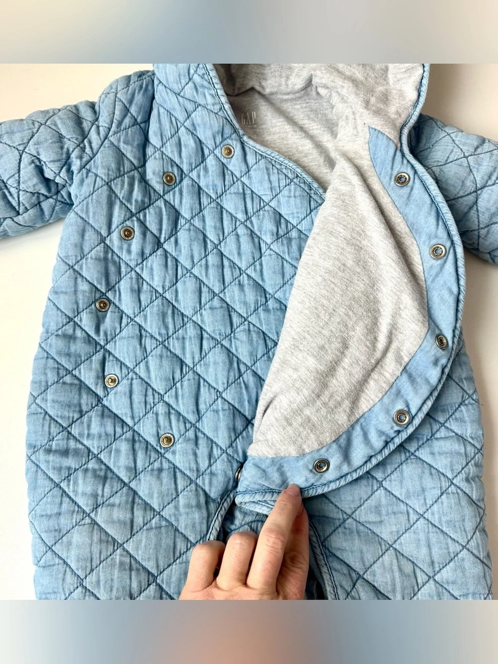 Baby GAP 6-12 Months Quilted Chambray Bunting One Piece  Babies Snowsuit Blue